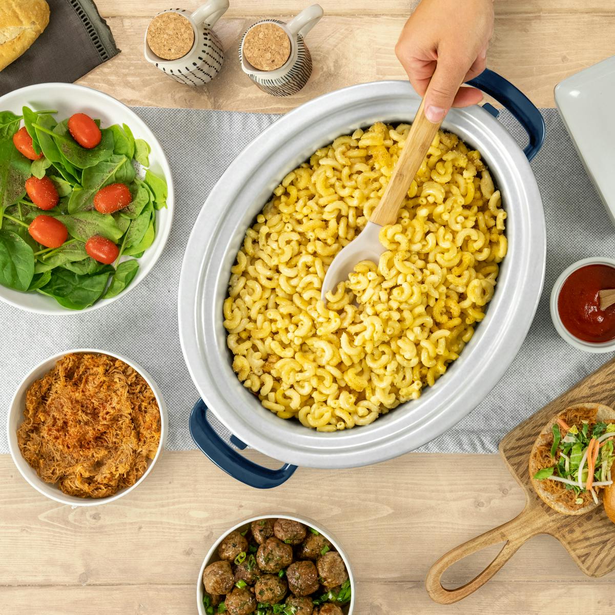 Crock-Pot Design Series 7-Quart Cook & Carry Slow Cooker, Poseidon | Programmable Slow Cooker with Locking Lid — Product Details | Product Guide