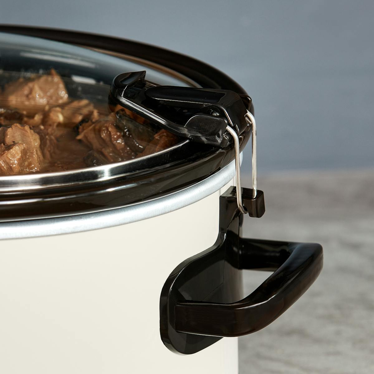 Crock-Pot Manual 6-Quart Cook & Carry Slow Cooker, Silver | Item Details | Product Features