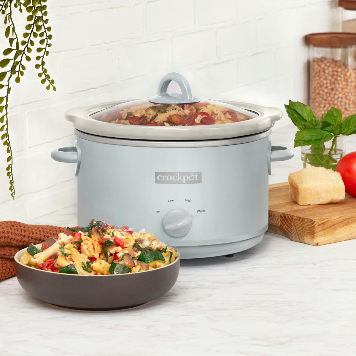 Crock-Pot Manual Design Series 4.5 Quart Slow Cooker, Macaroon Blue | Product Overview | Item Details