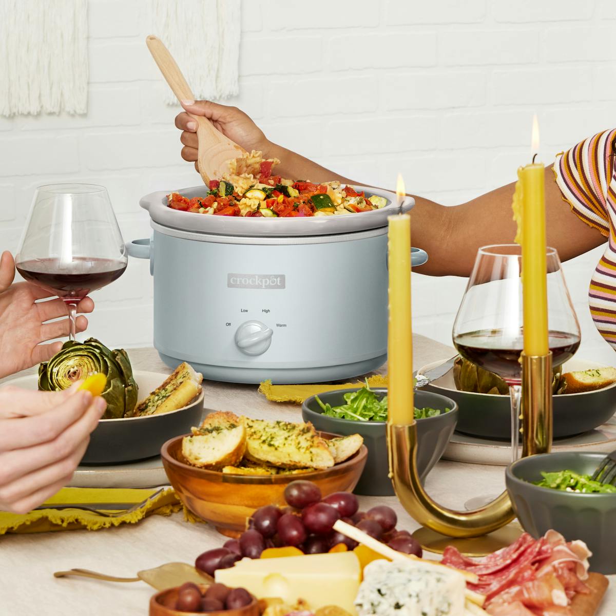 Crock-Pot Manual Design Series 4.5 Quart Slow Cooker, Macaroon Blue | Product Overview | Item Details