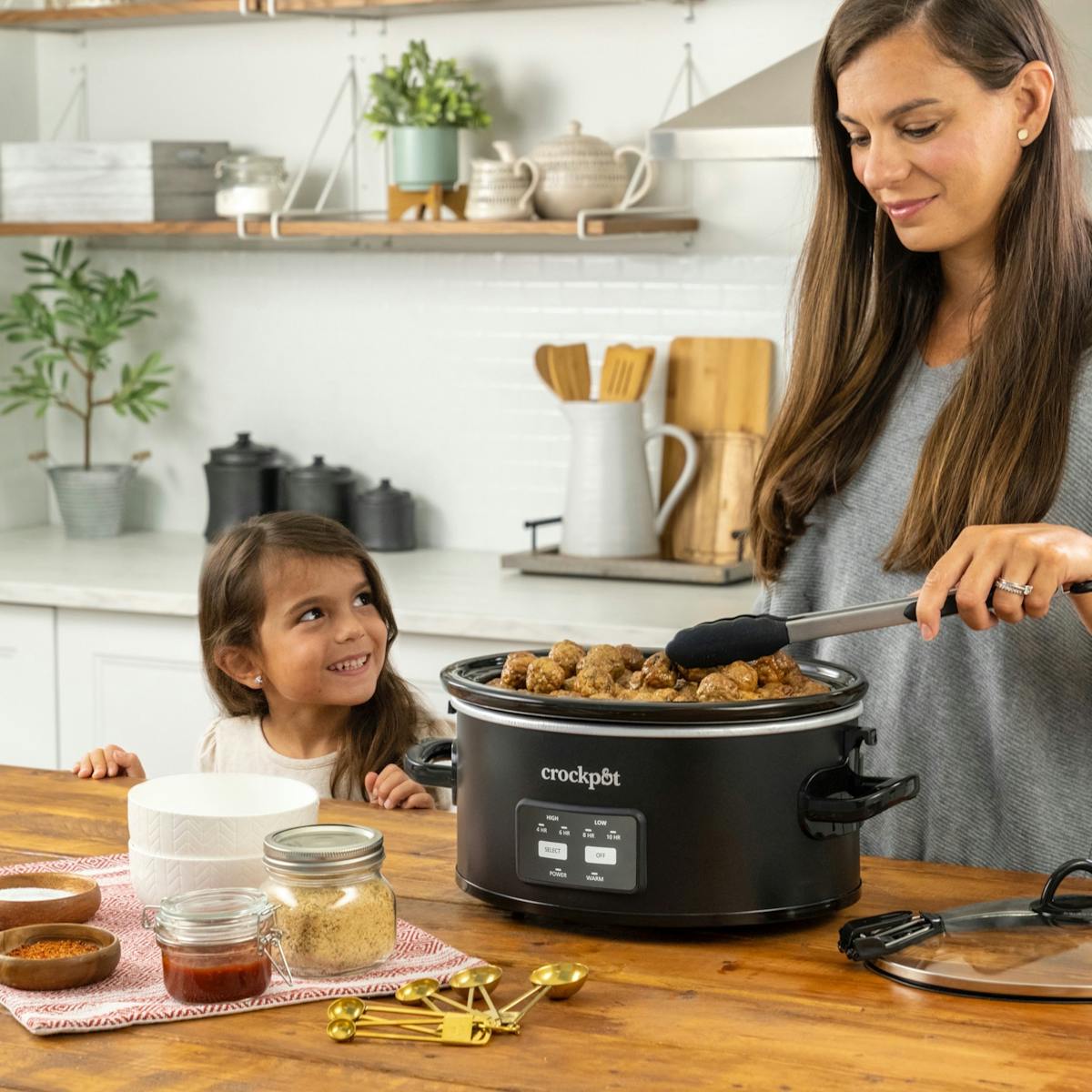 Crock-Pot One-Touch Control 6-Quart Cook & Carry Slow Cooker, Matte Black — Product Information | Product Overview