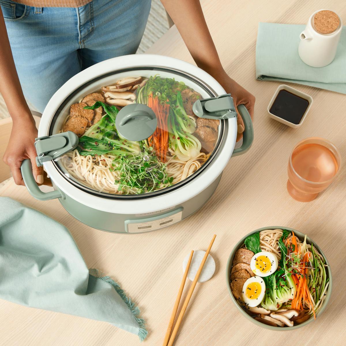 Crock-Pot Programmable Design Series 6-Quart Cook & Carry Slow Cooker, Moonshine — Product Information | Product Guide